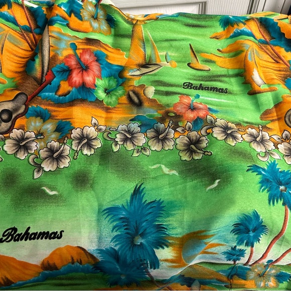 WOMANS BAHAMAS SARONG NEW WITH TAGS - Picture 1 of 5